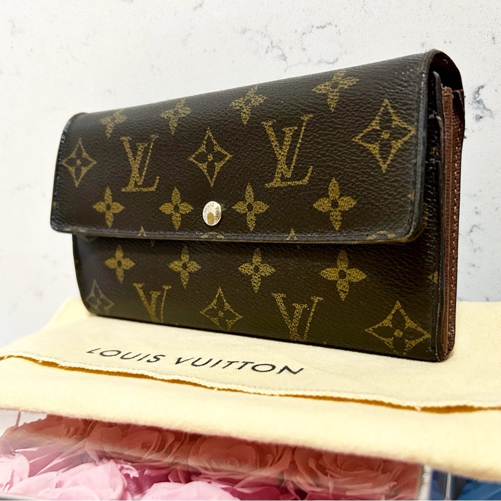 Authentic Louis Vuitton Classic Monogram Vintage Continental Sarah Wallet - Picture 1 of 13